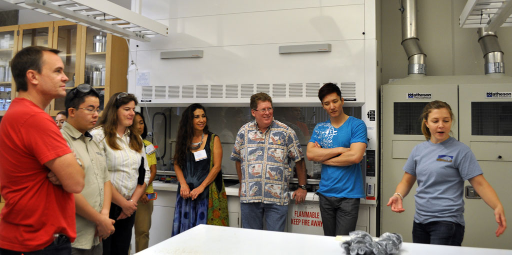 2014_AirUCI_lab_tours_45